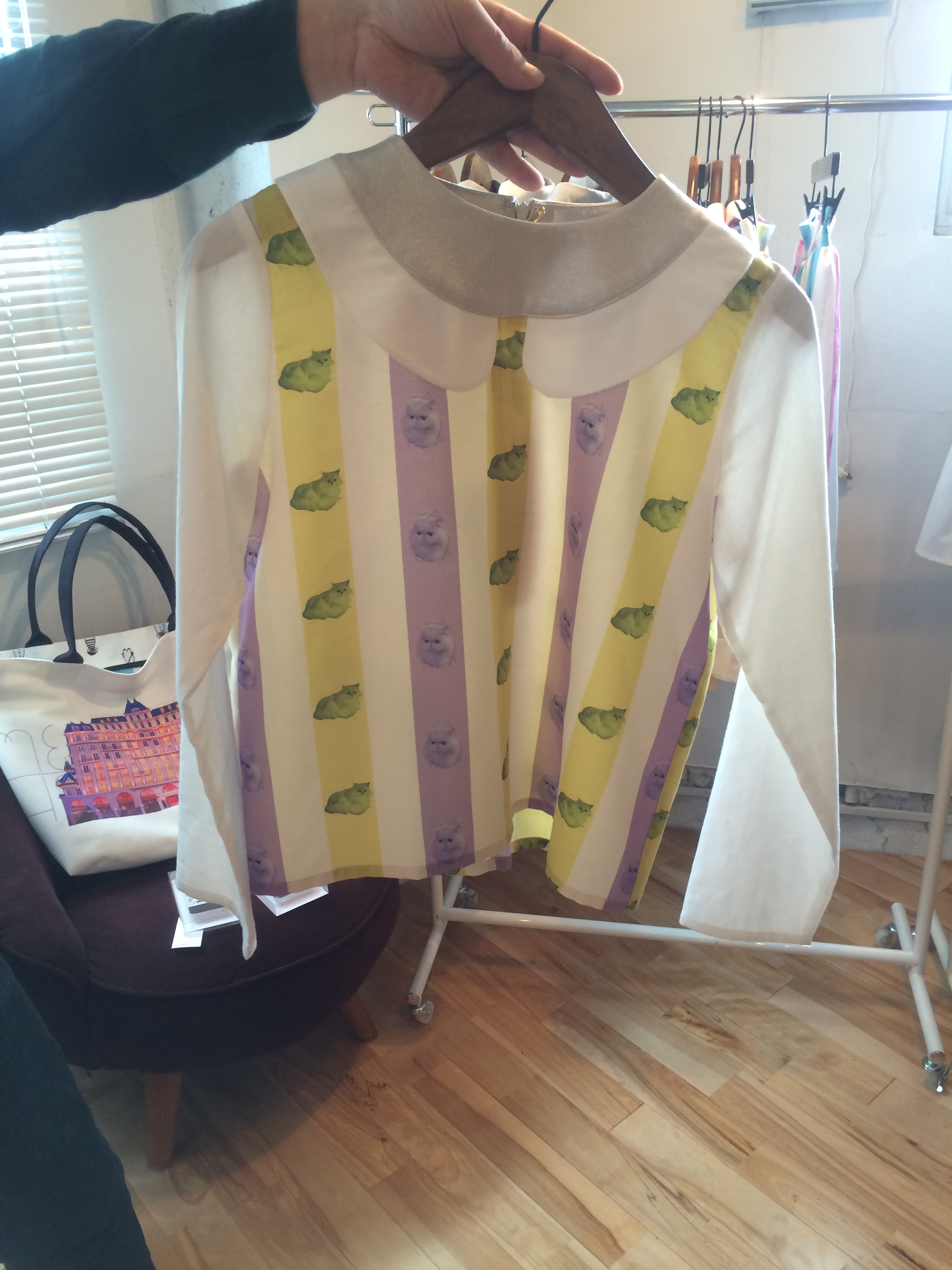 033-204 パステル猫ストライプトップス パープル 18,000+税