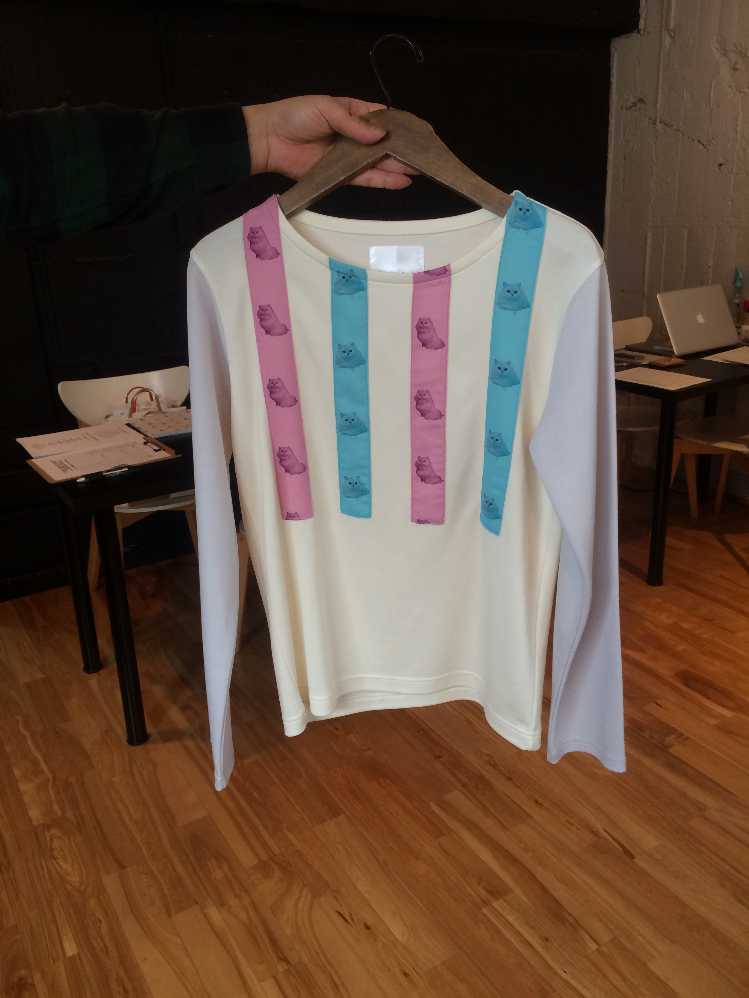 033-503 パステル猫ストライプカットTOPS パープル 12,000＋税