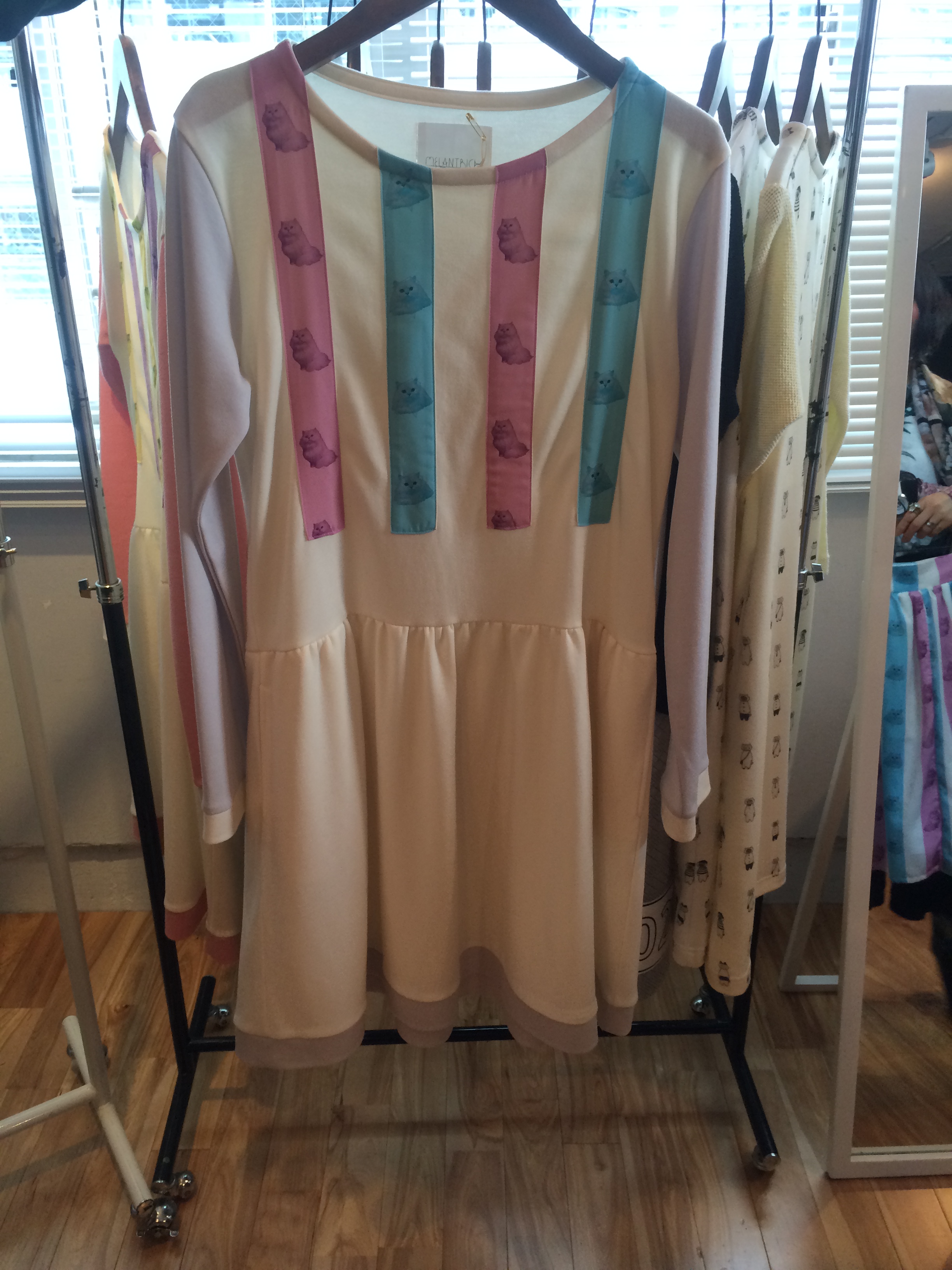 033-502 パステル猫ストライプカットワンピース ピンク 18,000＋税